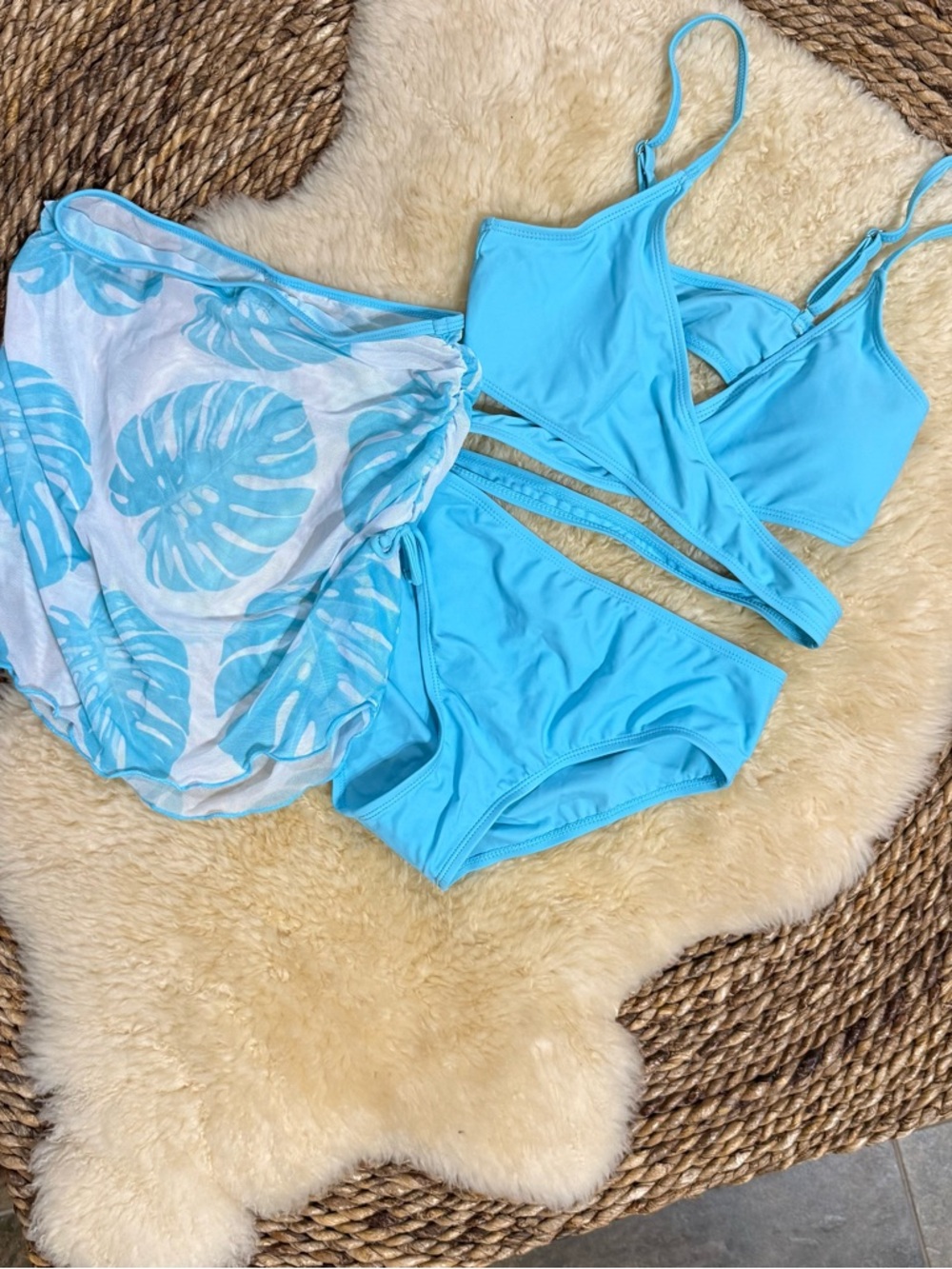 🥰 Girls 3 Piece Swim Set Blue with Palm Leaf Skirt